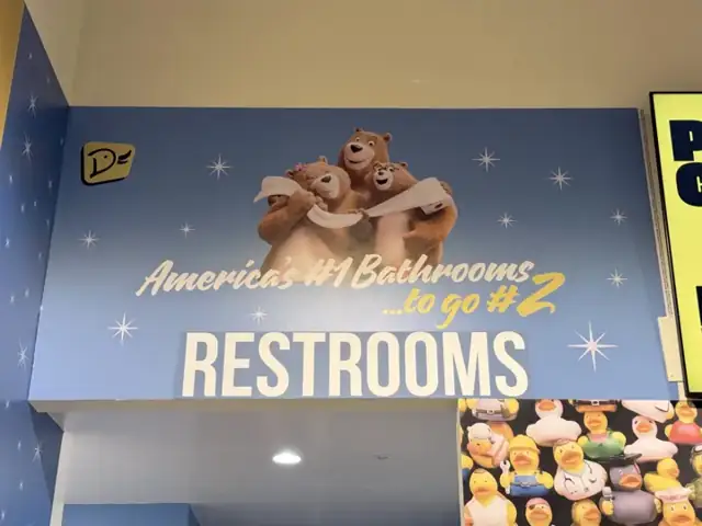 Wall mural for Duck Stop: restroom wayfinding mural. Installed by Sheridan Print in the Chicago area.